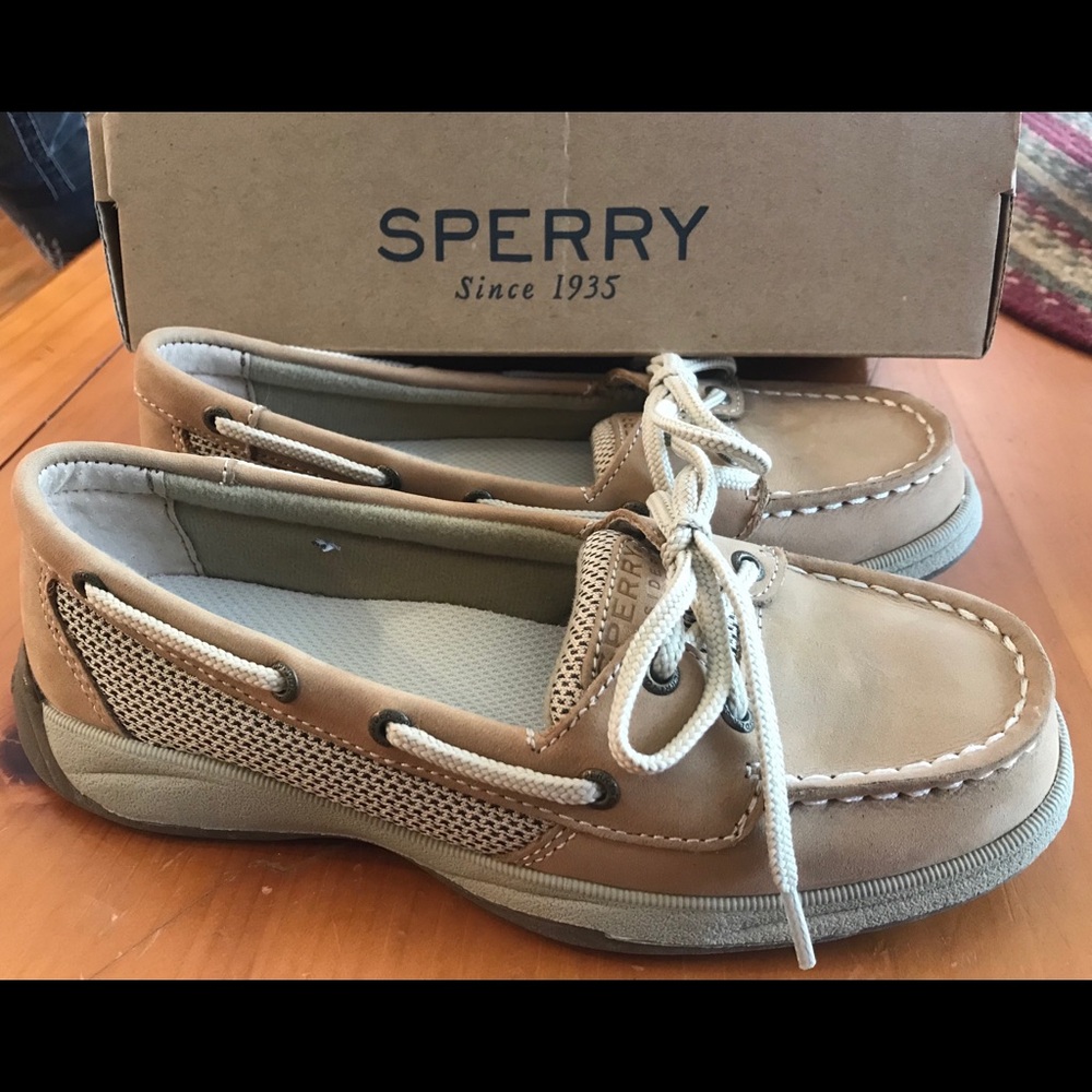 Girls Size 2 Sperry